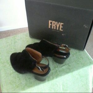 FRYE COURTNEY SLING SIZE 10M